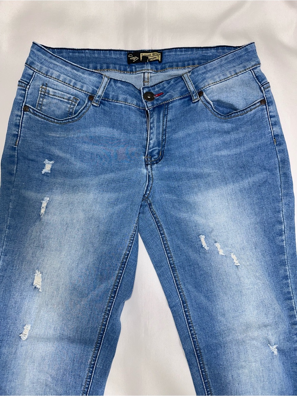Suzanne Betro Light Blue Distressed Women’s Jeans size 8 skinny - Picture 2 of 7